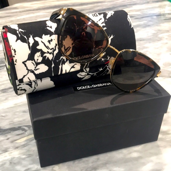 Dolce & Gabbana | Accessories | Dolce And Gabbana Sun Glasses With Orig ...